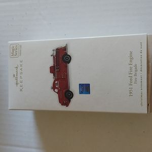 Light up Hallmark Keepsake Christmas Ornament Ford Fire Truck